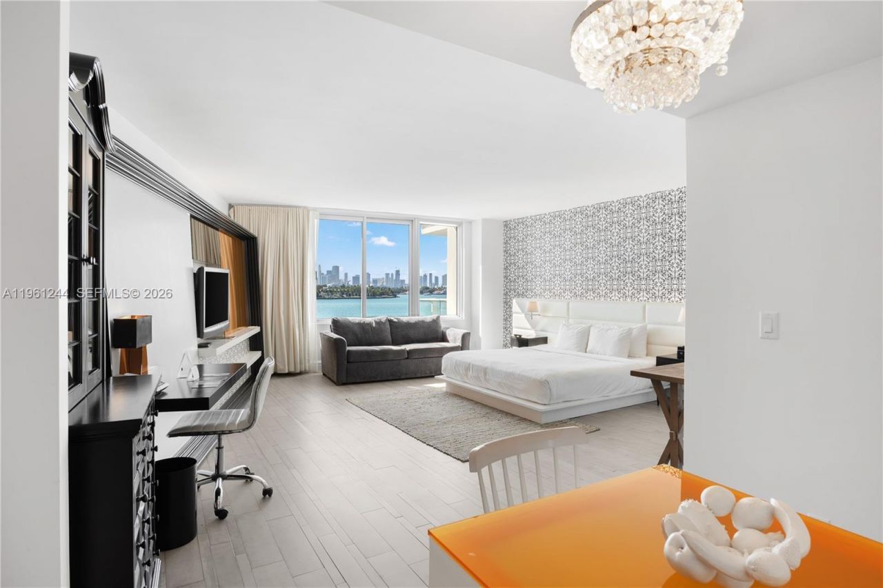 1100 West Ave , Unit 408, Miami Beach, FL 33139 Photo