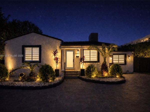 2400 SW 21st Ter, Miami, FL 33145