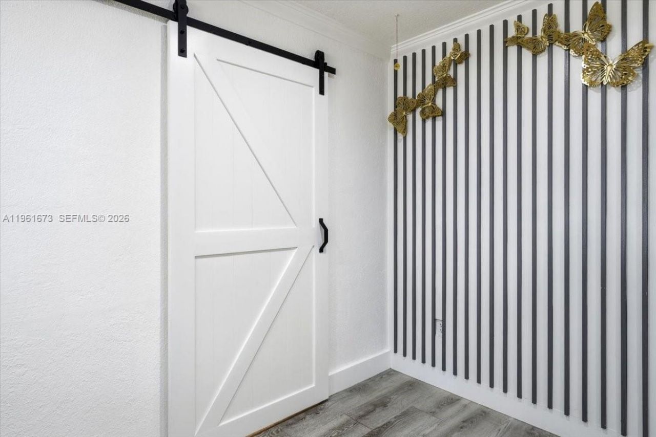 2400 SW 21st Ter, Miami, FL 33145 Photo