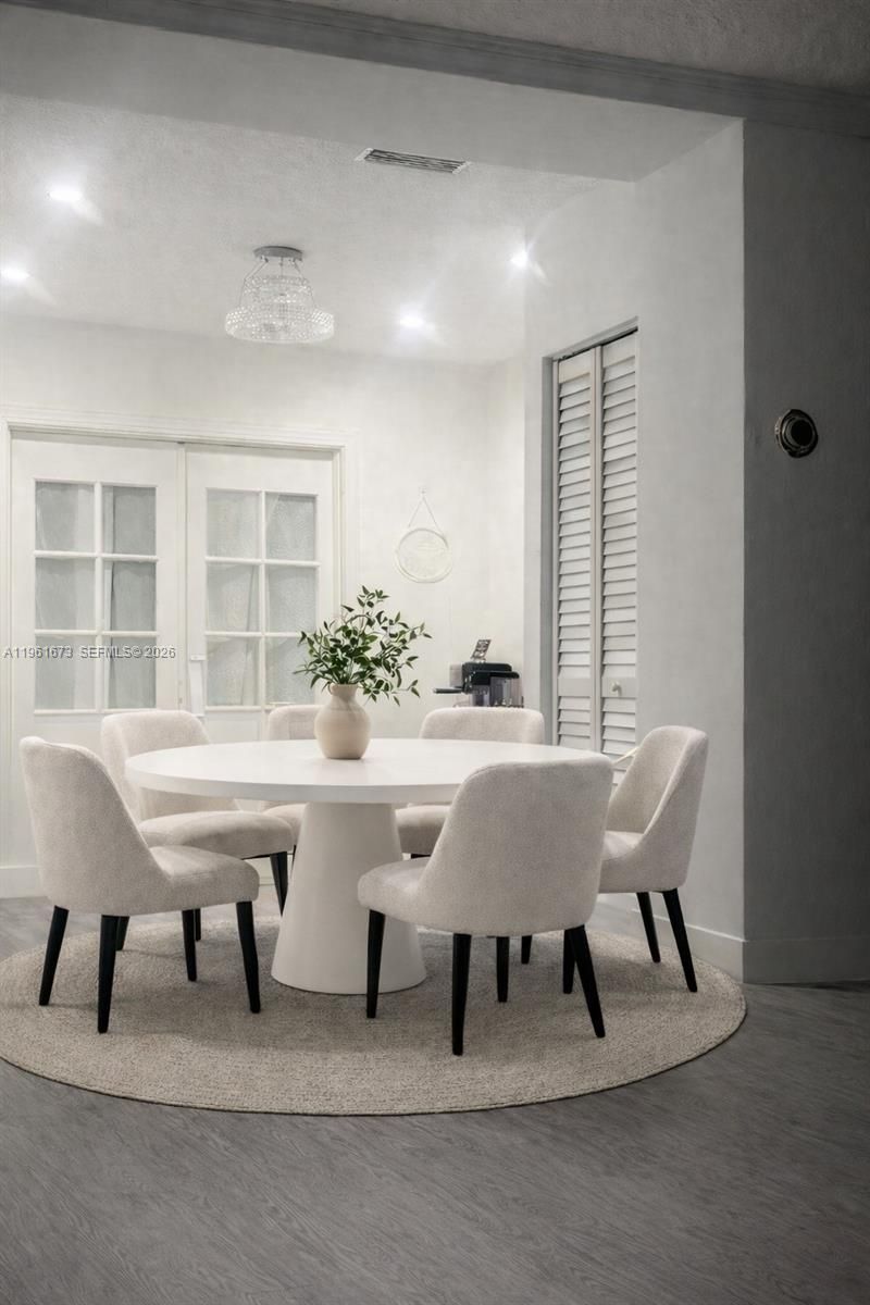 2400 SW 21st Ter, Miami, FL 33145 Photo