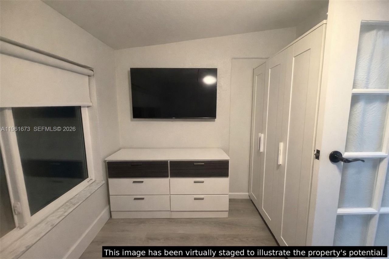 2400 SW 21st Ter, Miami, FL 33145 Photo