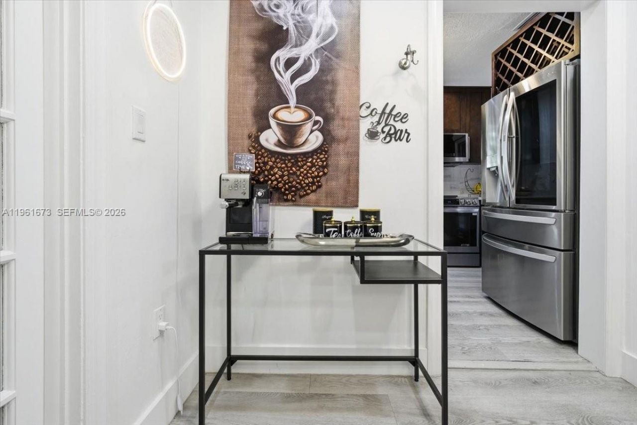 2400 SW 21st Ter, Miami, FL 33145 Photo