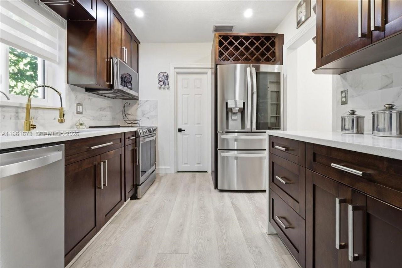 2400 SW 21st Ter, Miami, FL 33145 Photo