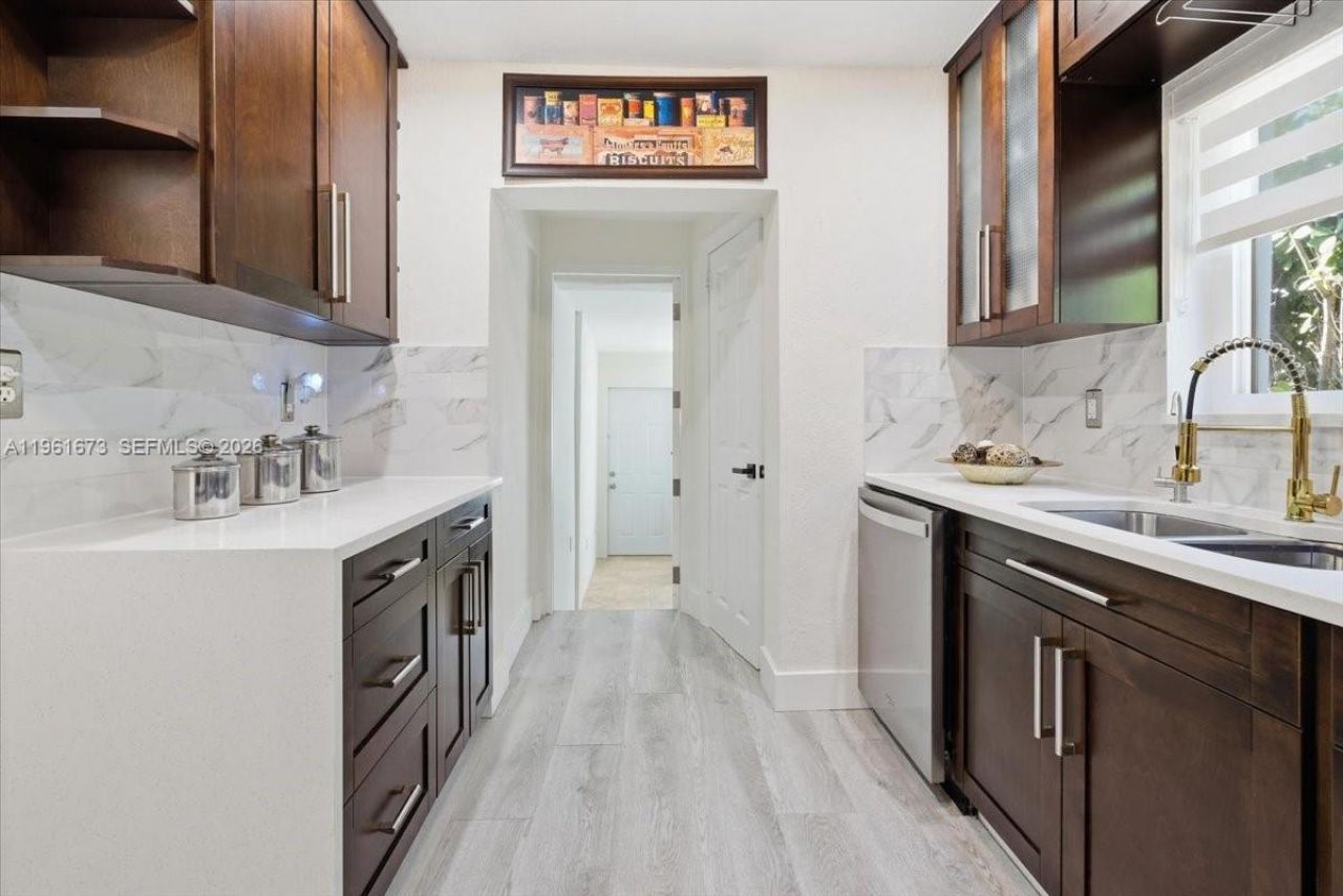 2400 SW 21st Ter, Miami, FL 33145 Photo