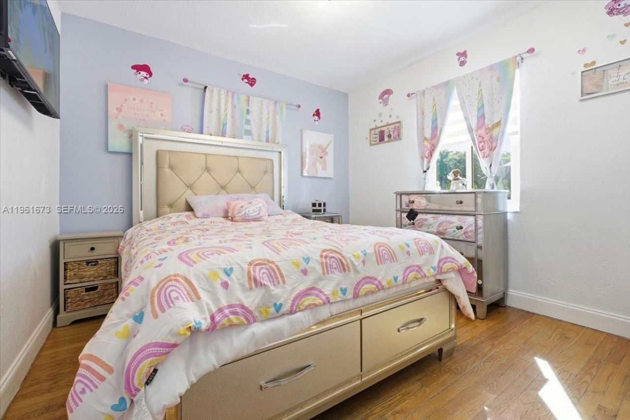 2400 SW 21st Ter, Miami, FL 33145 Photo