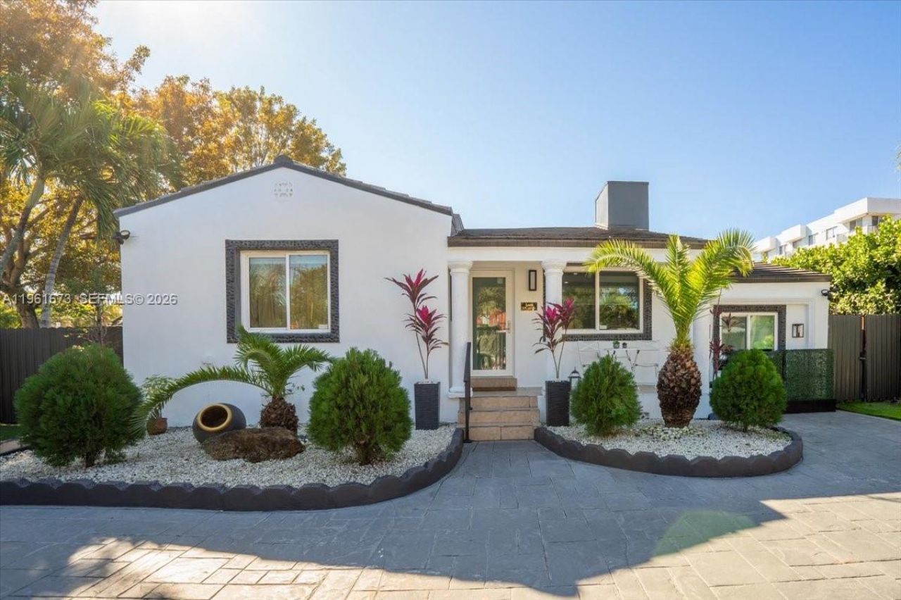 2400 SW 21st Ter, Miami, FL 33145 Photo