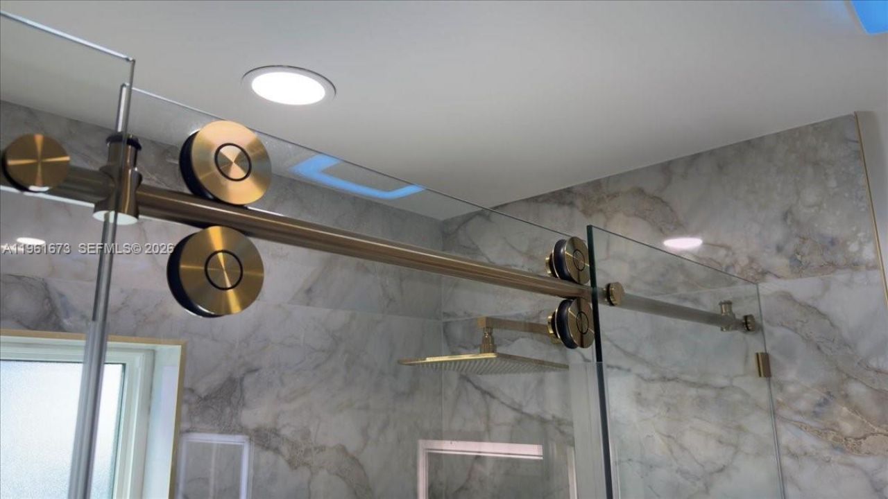 2400 SW 21st Ter, Miami, FL 33145 Photo