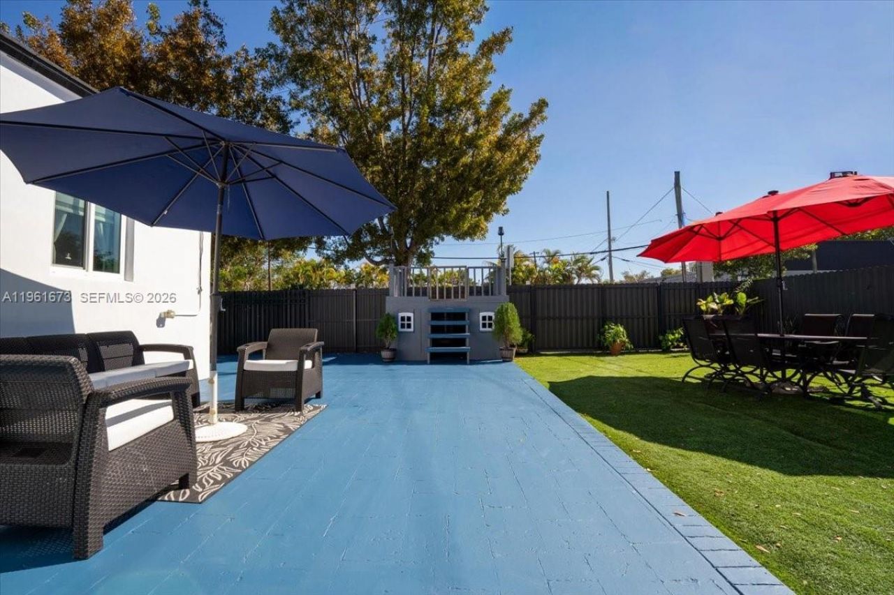 2400 SW 21st Ter, Miami, FL 33145 Photo