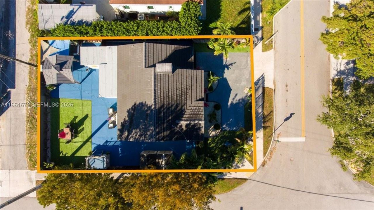 2400 SW 21st Ter, Miami, FL 33145 Photo