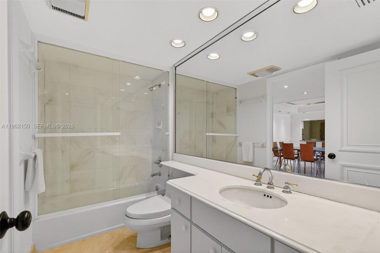 2 Grove Isle Dr, Unit B1505, Miami, FL 33133 Photo