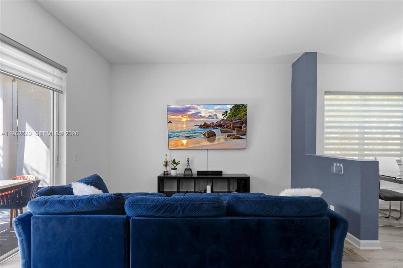 625 Bald Cypress Rd, Weston, FL 33327 Photo