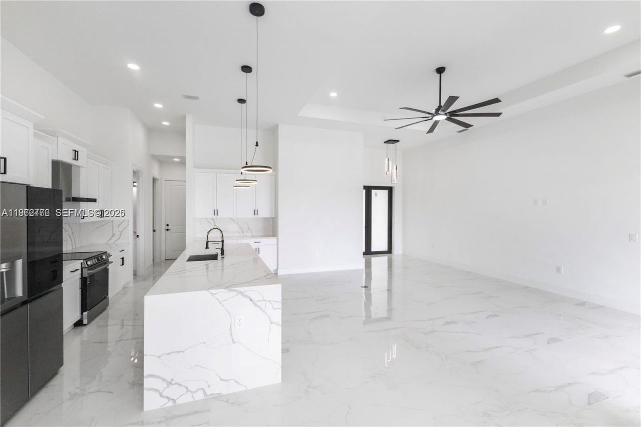 4330 NW 34th Ave, Cape Coral, FL 33993 Photo