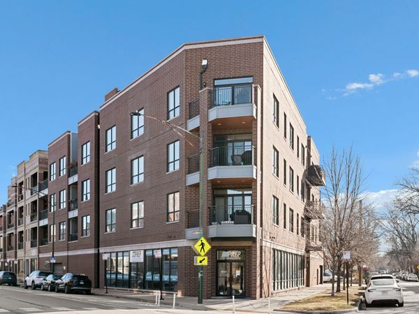 3047 N Oakley Avenue, Unit 206, Chicago, IL 60618