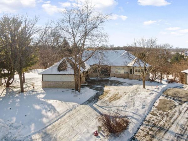 2065 Woodstone Court, Victoria, MN 55386