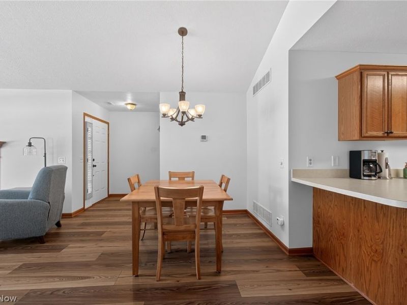 161 Beau Chemin Avenue, Louisville, OH 44641 Photo 8