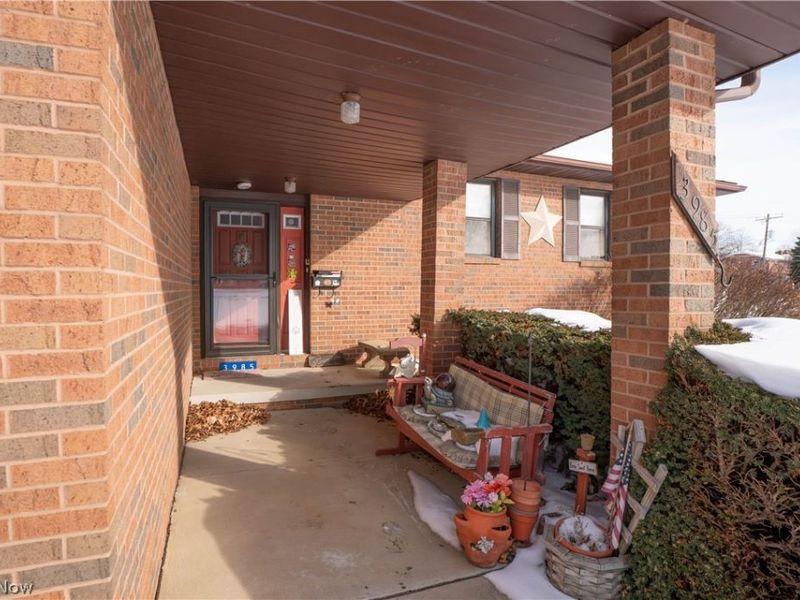 3985 36th Street NW, Canton, OH 44718 Photo 4