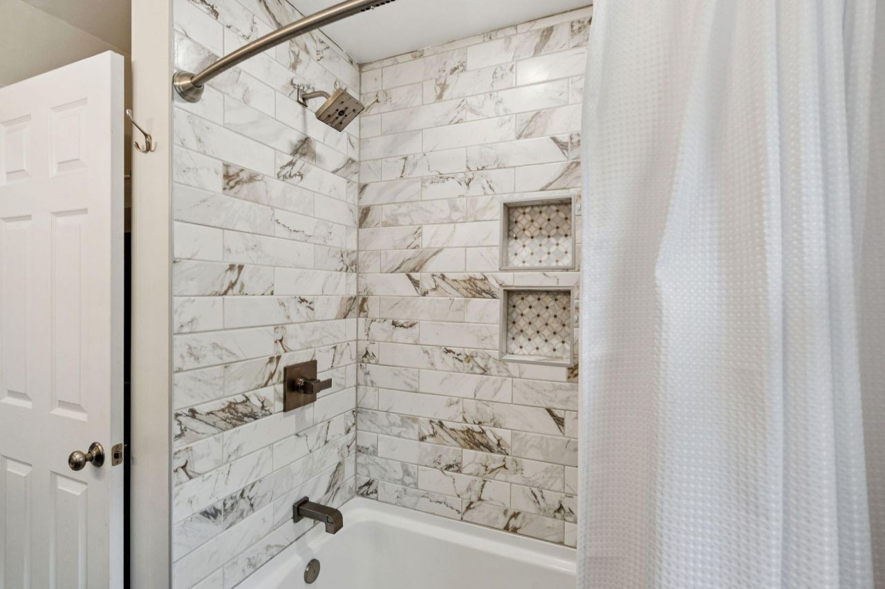 1131 Crull Drive Photo 23