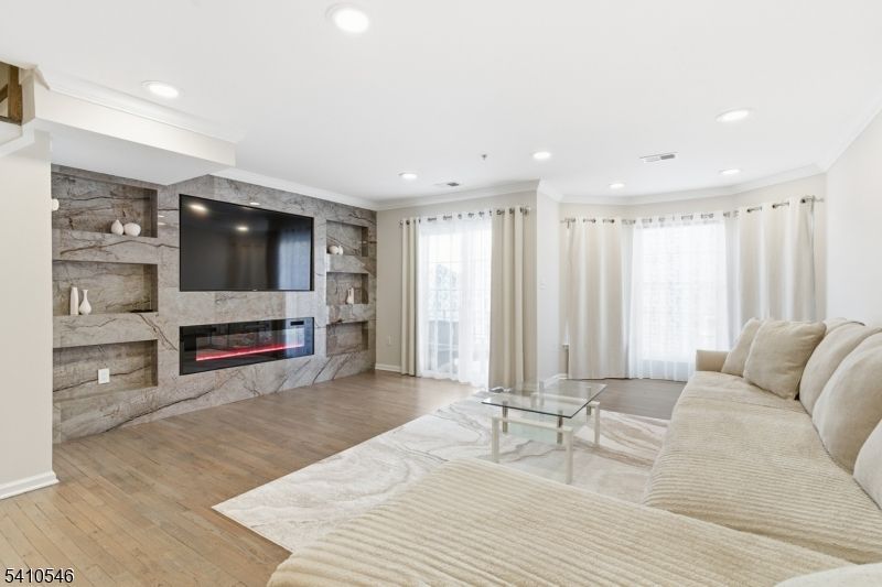 107 Adamecs Way, South Amboy, NJ 08879 Main Photo