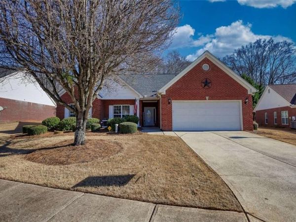 339 Crossroads Drive, Social Circle, GA 30025