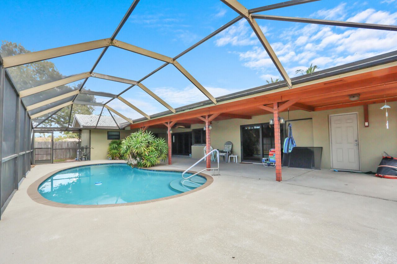 563 NW 13th Drive, Boca Raton, FL 33486 Photo