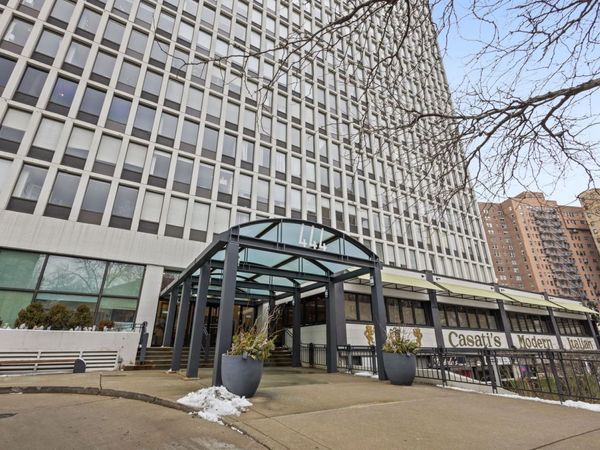 444 W Fullerton Parkway, Unit 1303, Chicago, IL 60614