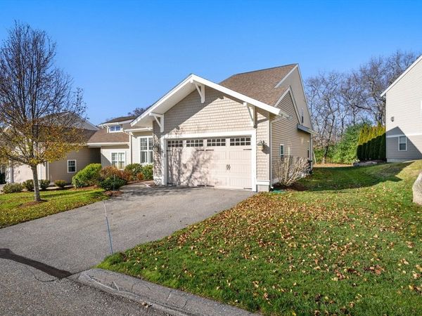 96 Walden Way, Unit 52, Milford, MA 01757