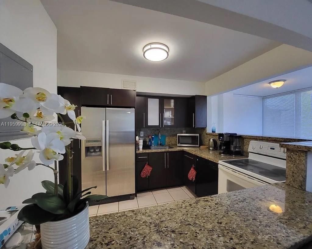 250 180th Dr, Unit 158, Sunny Isles Beach, FL 33160 Photo