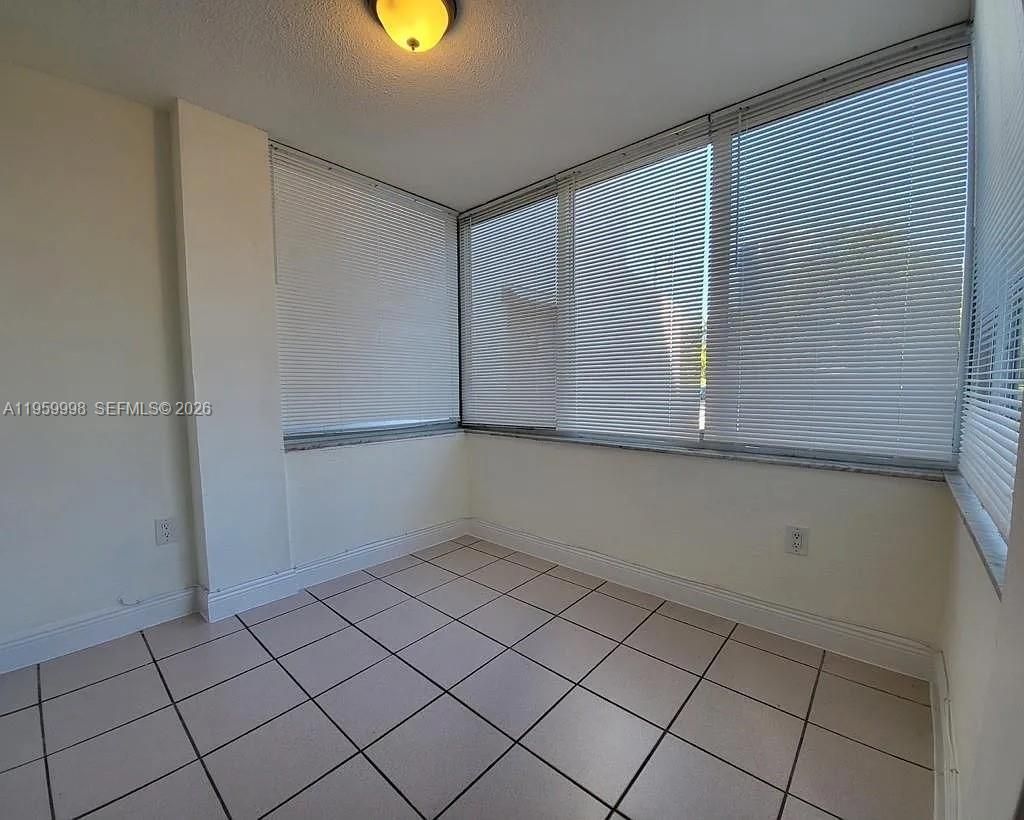 250 180th Dr, Unit 158, Sunny Isles Beach, FL 33160 Photo