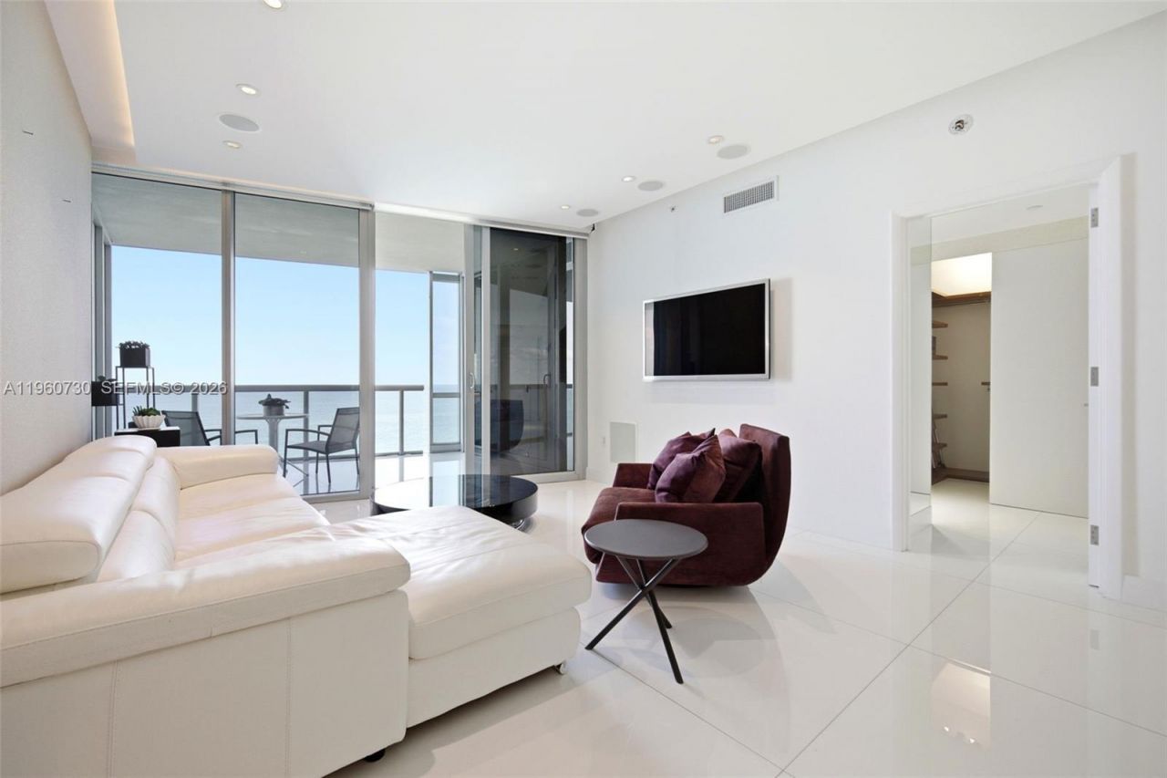 17121 Collins Ave , Unit 1606, Sunny Isles Beach, FL 33160 Photo