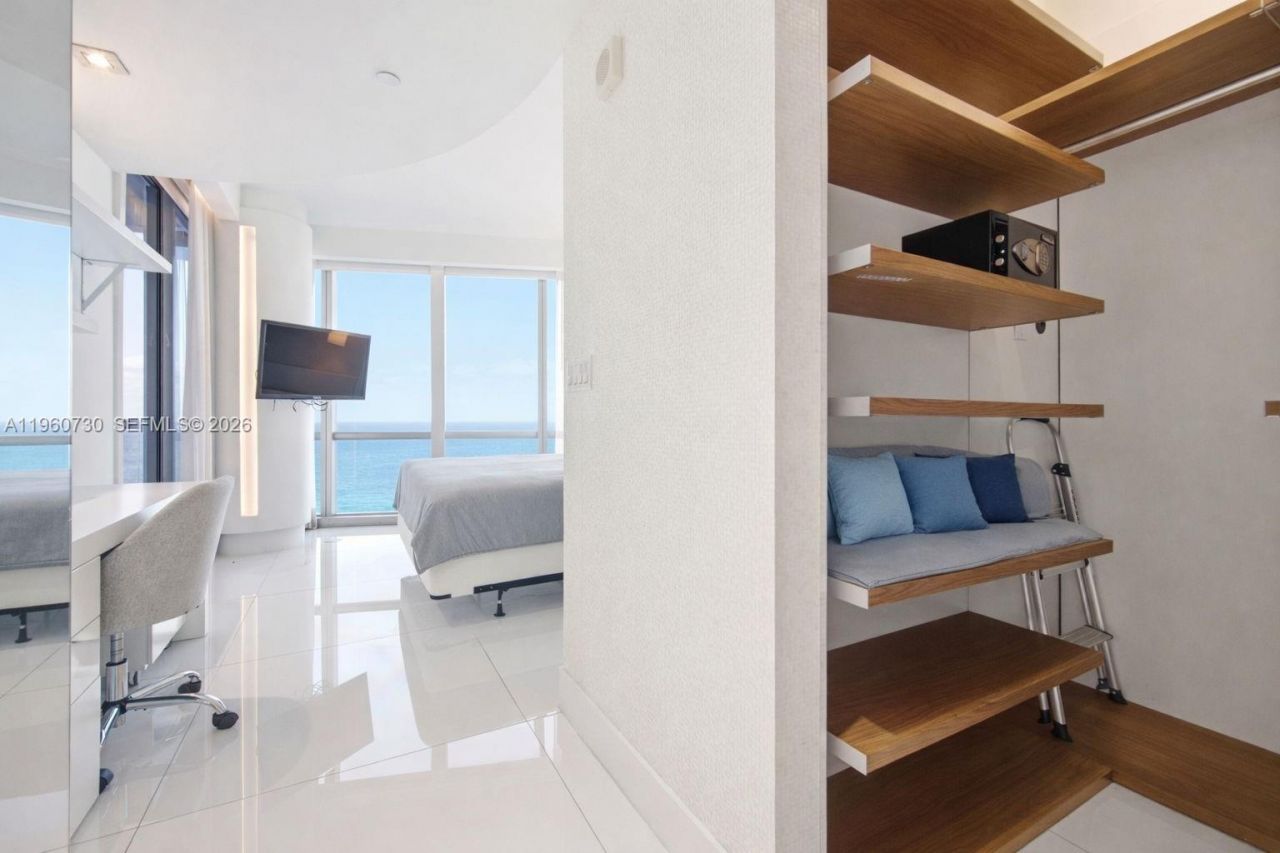 17121 Collins Ave , Unit 1606, Sunny Isles Beach, FL 33160 Photo