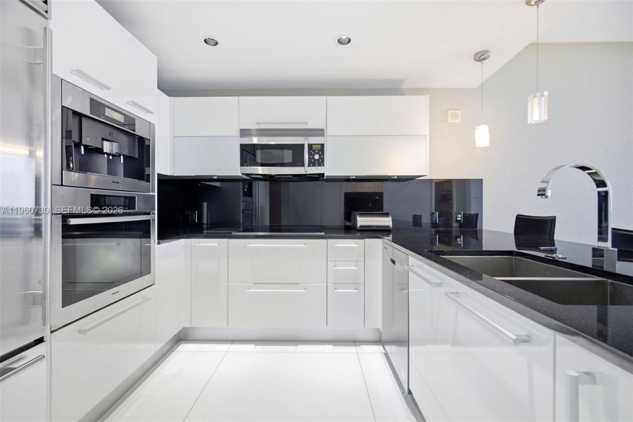 17121 Collins Ave , Unit 1606, Sunny Isles Beach, FL 33160 Photo