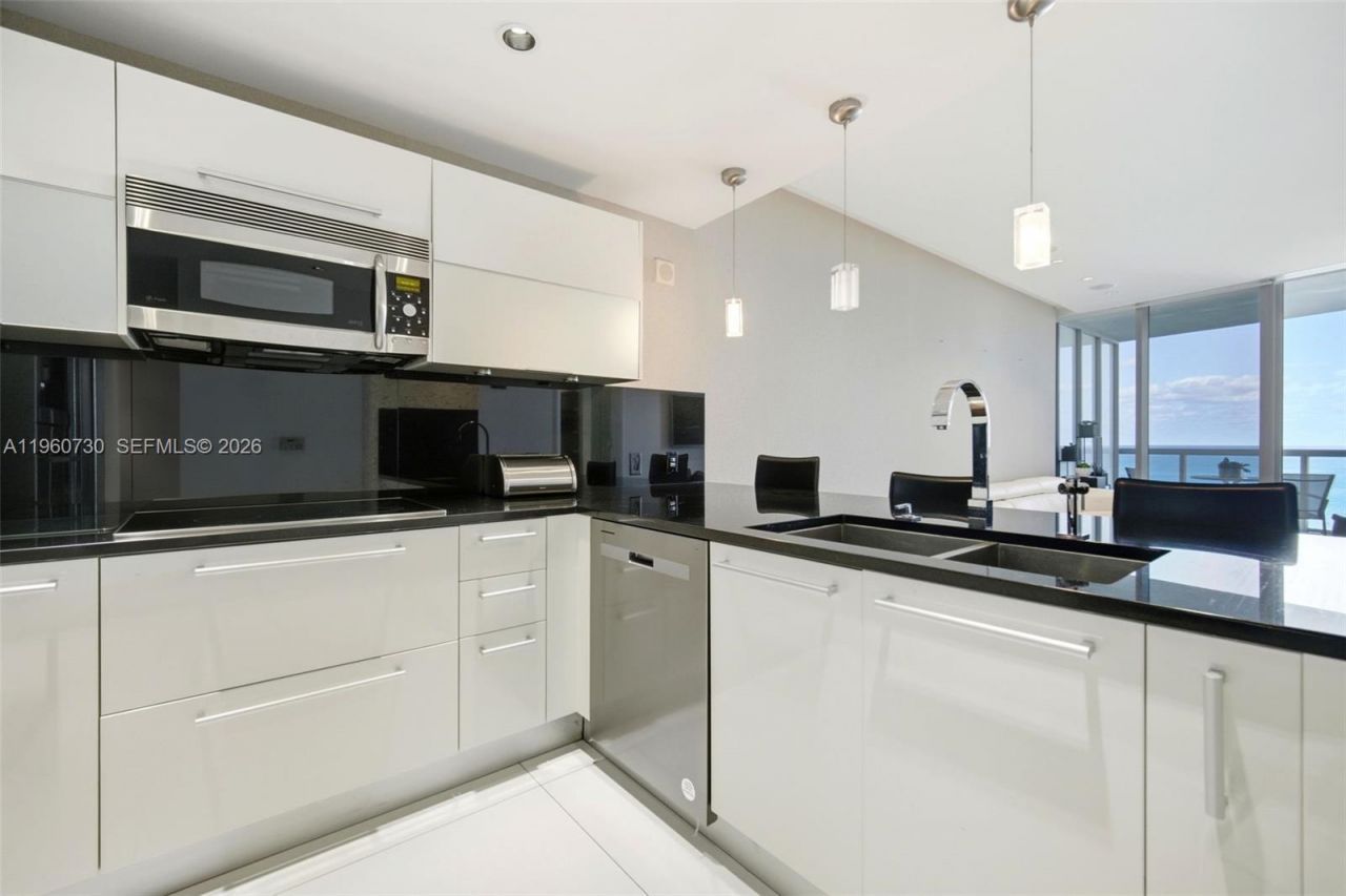 17121 Collins Ave , Unit 1606, Sunny Isles Beach, FL 33160 Photo