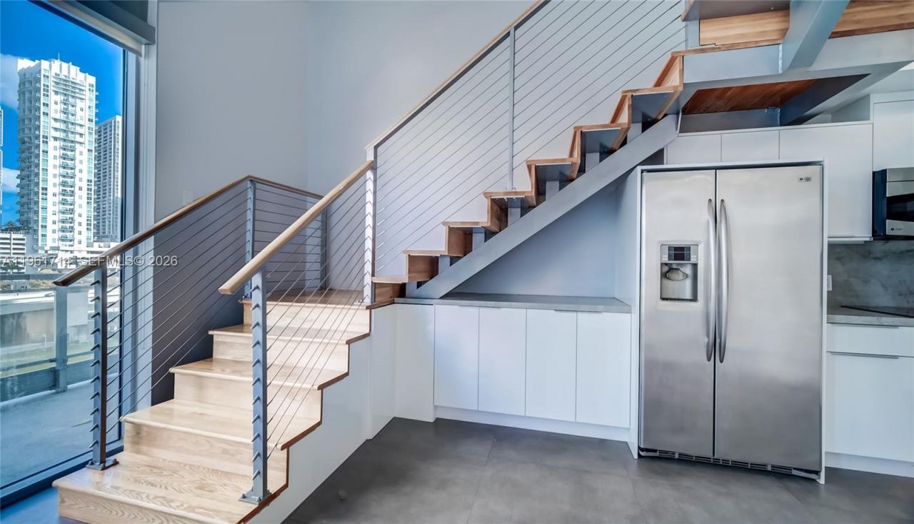 90 SW 3rd St, Unit TH706, Miami, FL 33130 Photo