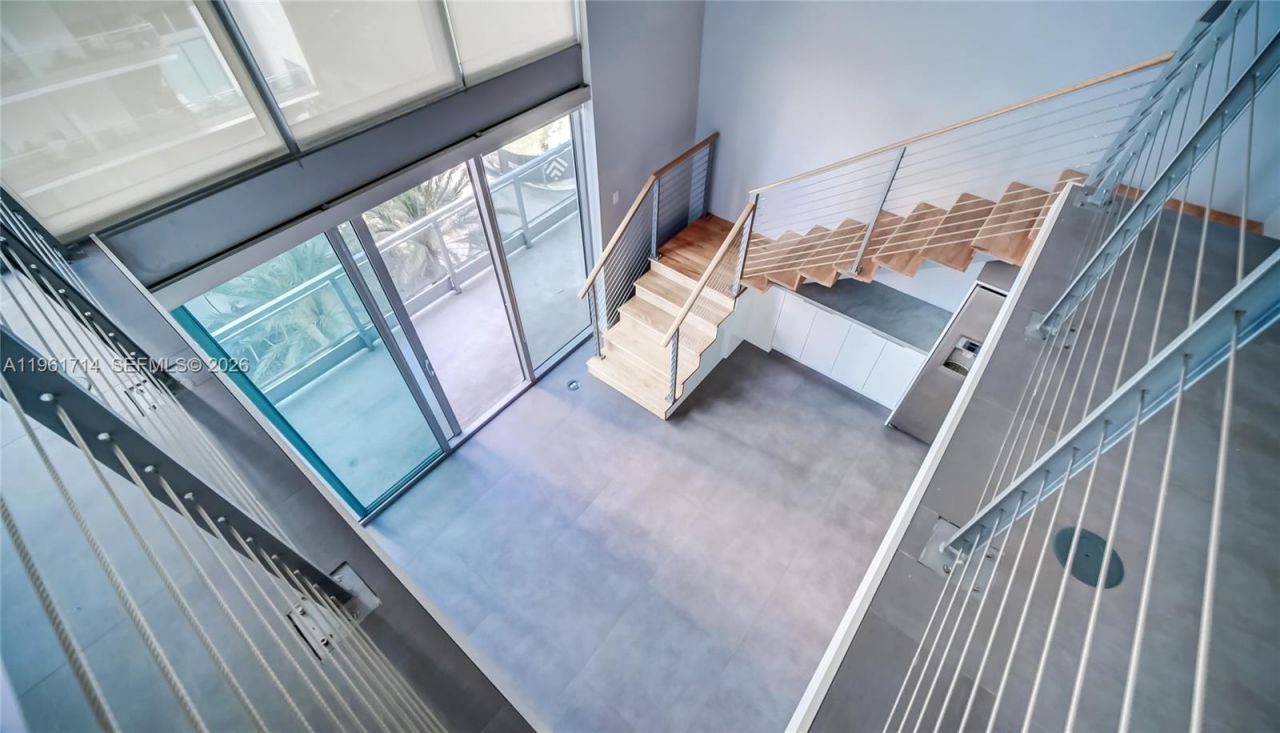 90 SW 3rd St, Unit TH706, Miami, FL 33130 Photo