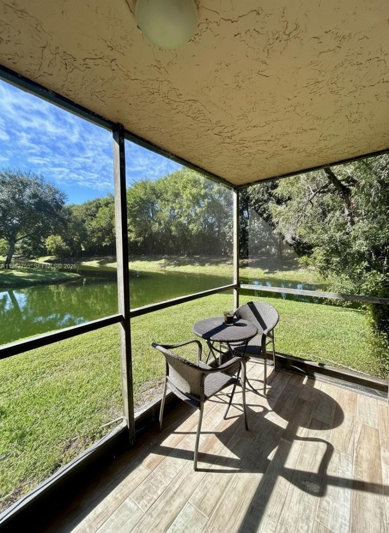 439 Lakeview Dr , Unit 106, Weston, FL 33326 Photo