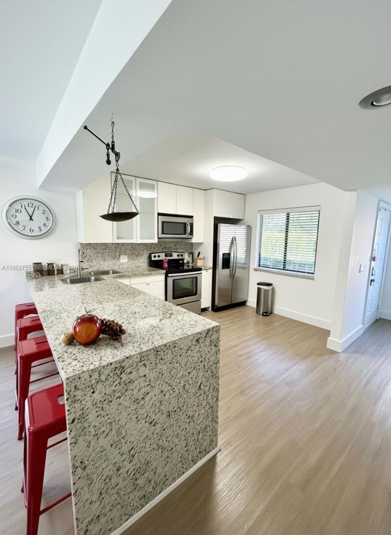 439 Lakeview Dr , Unit 106, Weston, FL 33326 Photo