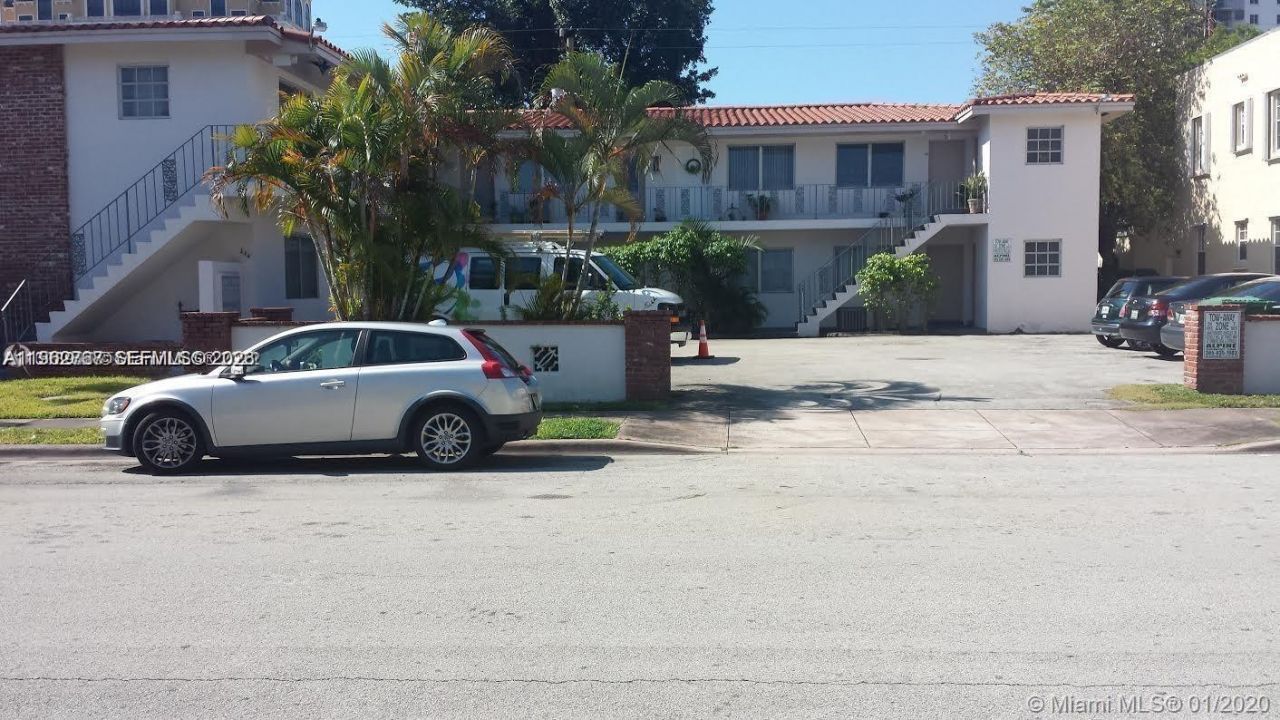 236 Madeira Ave, Unit 3, Coral Gables, FL 33134 Photo