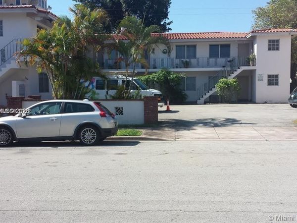 236 Madeira Ave, Unit 3, Coral Gables, FL 33134