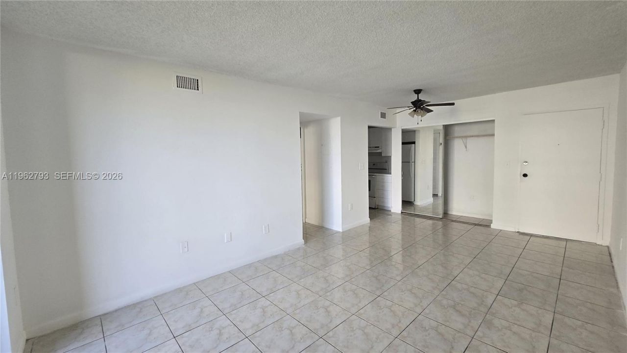 8320 NW 8th St, Unit 2-110, Miami, FL 33126 Photo