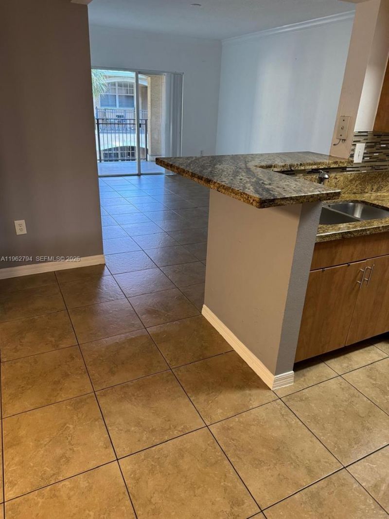 231 SW 116th Ave, Unit 19202, Pembroke Pines, FL 33025 Photo