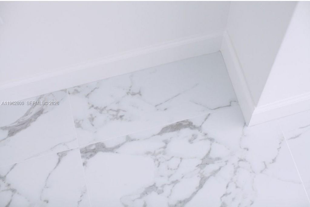 601 NE 27th , Unit 1003, Miami, FL 33137 Photo