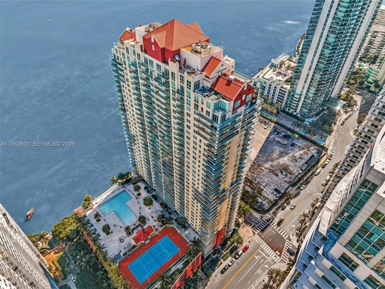 1155 Brickell Bay Dr, Unit 2011, Miami, FL 33131 Photo