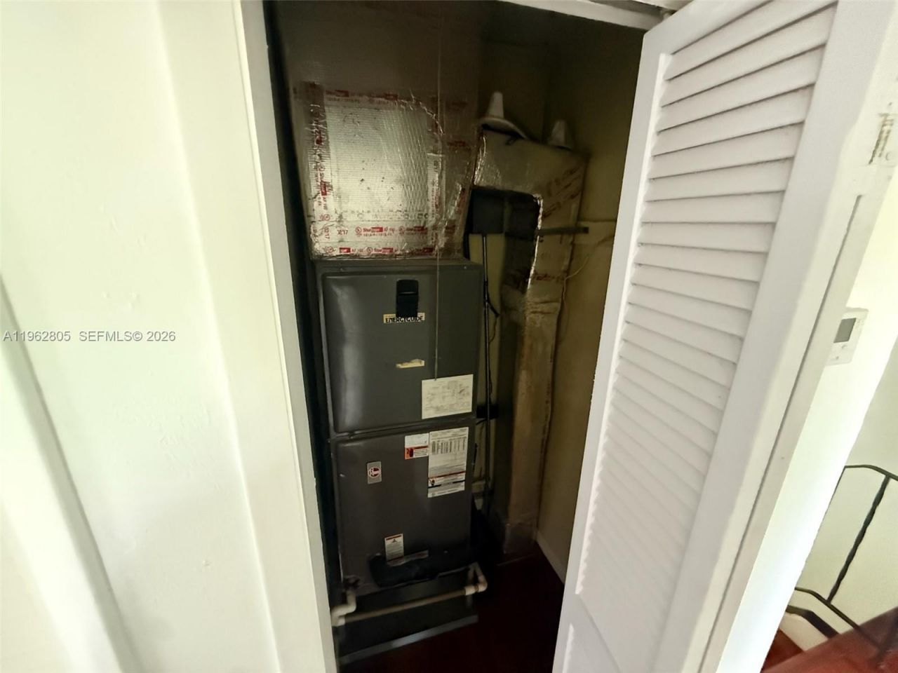 1260 NE 200th Ter, Miami, FL 33179 Photo