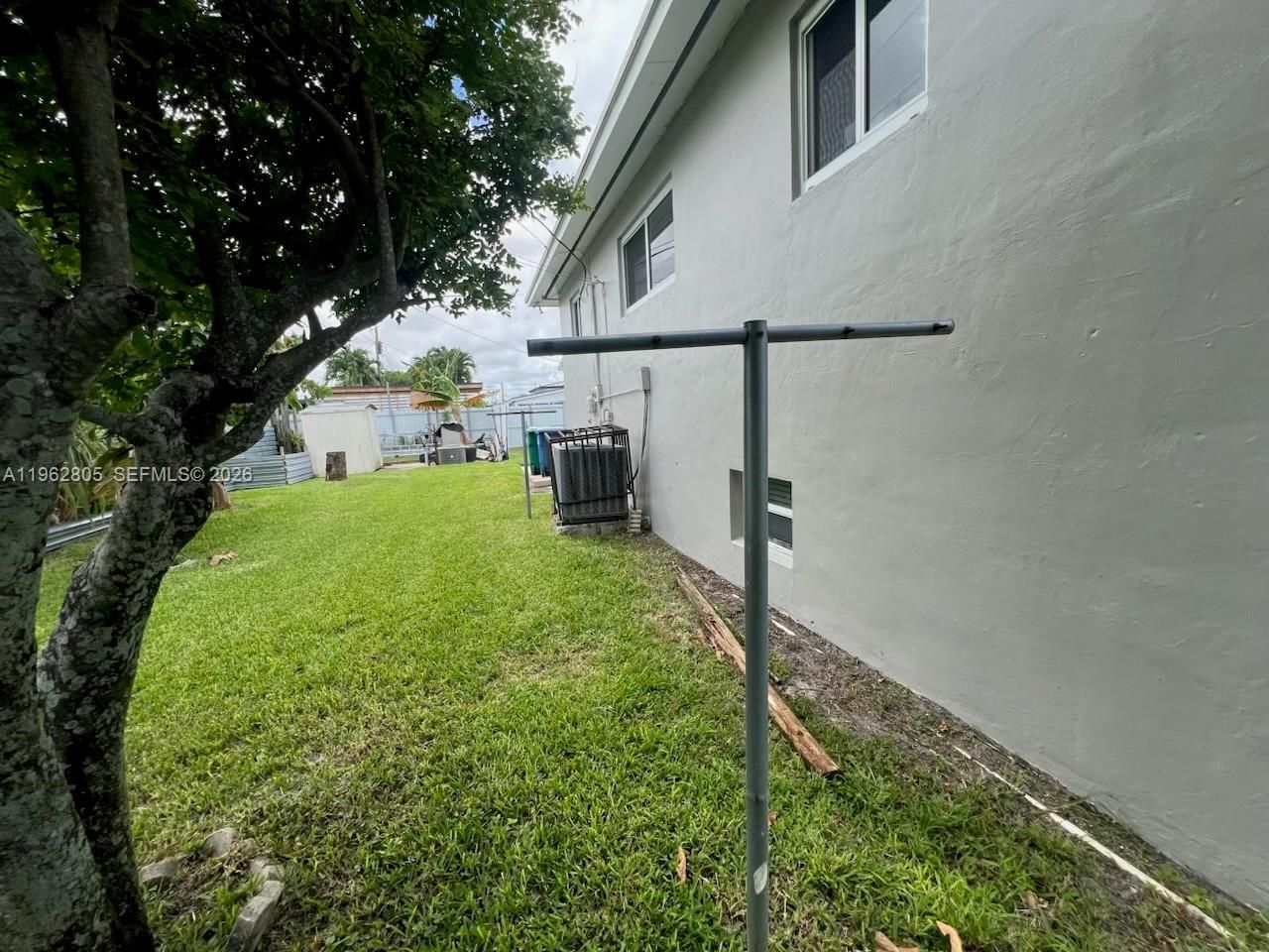 1260 NE 200th Ter, Miami, FL 33179 Photo