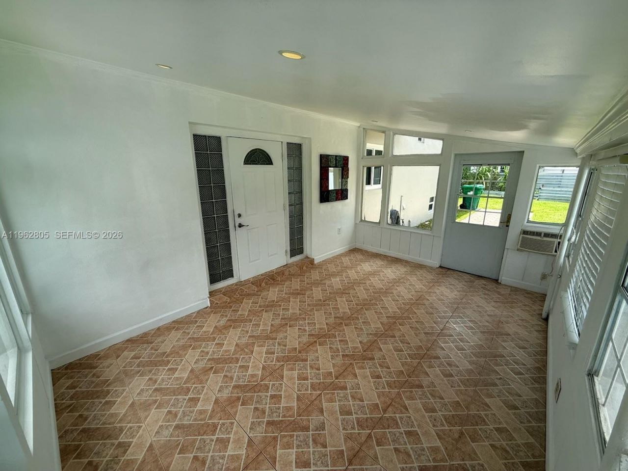 1260 NE 200th Ter, Miami, FL 33179 Photo