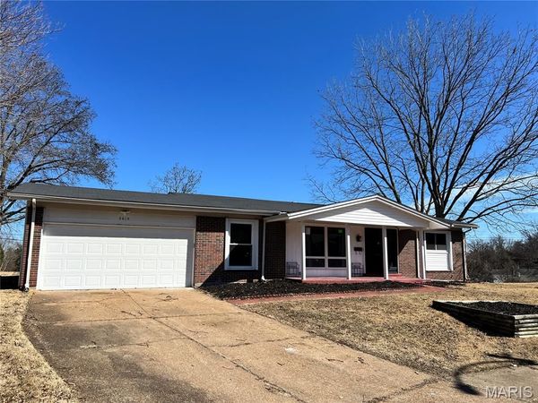 3615 Dwyer Lane, Florissant, MO 63033