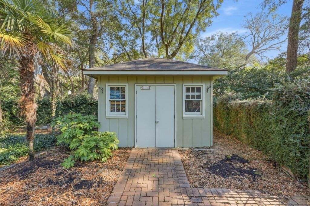 571 Fernwood Rd. Photo 33