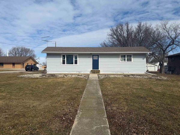 403 Fletcher Avenue, Archer, IA 51231