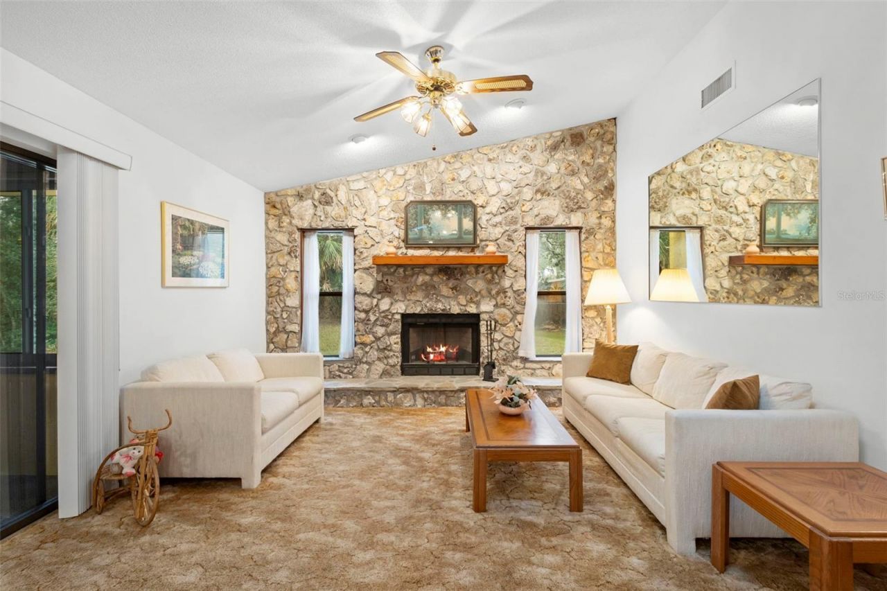 646 Yupon Avenue, New Smyrna Beach, FL 32169 Photo