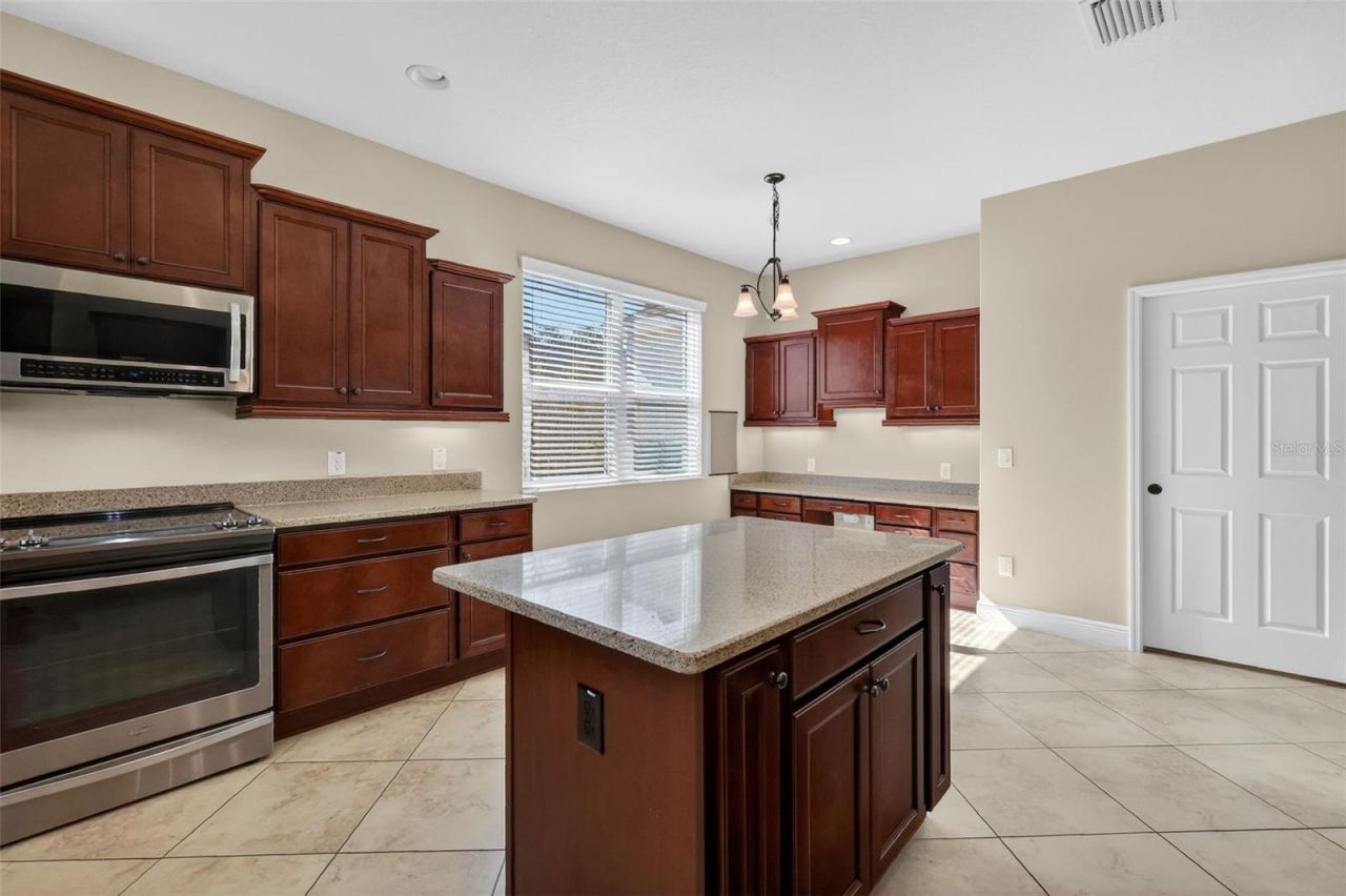 3300 Boardroom Trail, The Villages, FL 32163 Photo